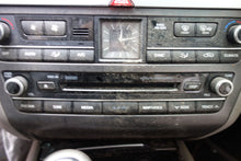 Load image into Gallery viewer, Radio Hyundai Genesis 2015 - NW137418
