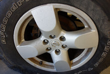 Load image into Gallery viewer, WHEEL RIM Frontier Xterra 05-08 17x7-1/2 ALLOY - NW198722
