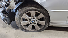 Load image into Gallery viewer, Wheel Rim  BMW 325I 2005 - NW411669
