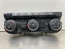 Load image into Gallery viewer, TEMPERATURE CONTROLS Volkswagen Tiguan 2016 16 2017 17 - NW412592
