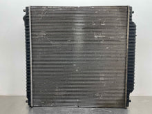 Load image into Gallery viewer, RADIATOR Ford F250SD Pickup F350SD Pickup 2006 06 2007 07 - NW412702
