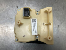 Load image into Gallery viewer, REAR TEMPERATURE CONTROLS Honda Pilot 09 10 11 12 13 14 15 - NW412589
