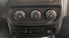 Load image into Gallery viewer, TEMPERATURE CONTROLS Caliber Compass Patriot 2011-2016 - NW412587
