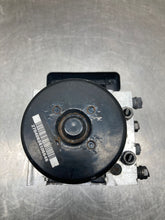 Load image into Gallery viewer, ABS Pump Volkswagen Beetle 2014 - NW412300
