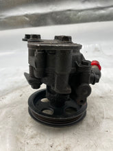 Load image into Gallery viewer, POWER STEERING PUMP TOYOTA CAMRY SOLARA 97 98 99 - 01 - NW164167
