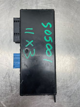 Load image into Gallery viewer, BODY CONTROL MODULE COMPUTER BMW X3 11 12 13 14 - NW413134
