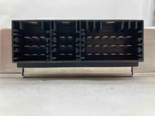 Load image into Gallery viewer, TRANSFER CASE CONTROL MODULE COMPUTER LR4 Range Rover Rover Sport 10-13 - NW37152
