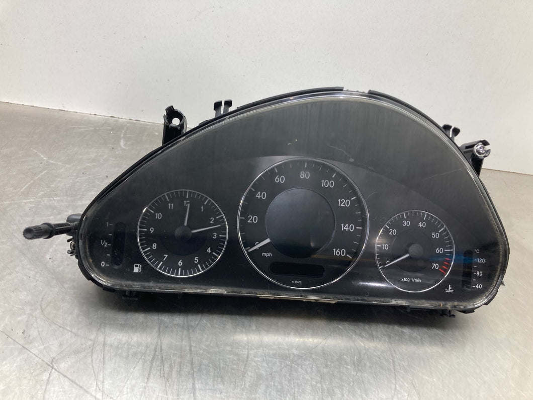 SPEEDOMETER CLUSTER Mercedes-Benz E320 E350 E500 E55 2006 06 - NW414077