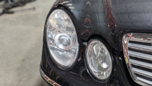 Load image into Gallery viewer, HEADLIGHT LAMP ASSEMBLY E320 E350 E500 E55 03 04 05 06 Right - NW413870
