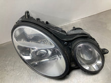 Load image into Gallery viewer, HEADLIGHT LAMP ASSEMBLY E320 E350 E500 E55 03 04 05 06 Right - NW413870

