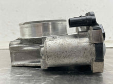 Load image into Gallery viewer, Throttle Body Chevrolet Camaro 2014 - NW414106
