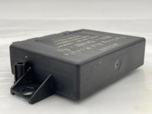 Load image into Gallery viewer, Park Assist Computer Jaguar S type 2005 05 2006 06 2007 07 2008 08 - NW32800
