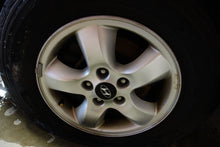 Load image into Gallery viewer, WHEEL RIM Santa Fe 05-06 16x6-1/2 ALLOY - NW198990

