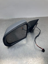 Load image into Gallery viewer, Side View Door Mirror Jeep Cherokee 2016 - NW413689
