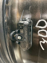Load image into Gallery viewer, Wheel Rim Jeep Cherokee 2016 - NW414184

