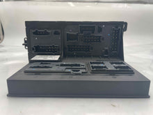 Load image into Gallery viewer, SIGNAL ACTIVATION CONTROL MODULE COMPUTER E320 E350 E500 E55 04 05 06 - NW34835
