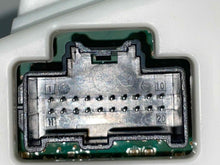 Load image into Gallery viewer, Speedometer Cluster Buick Enclave 2016 - NW414417
