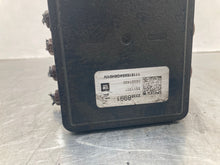 Load image into Gallery viewer, ABS Pump  SILVERADO 1500 PICKUP 2016 - NW414242
