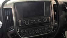 Load image into Gallery viewer, Radio  SILVERADO 1500 PICKUP 2016 - NW414390
