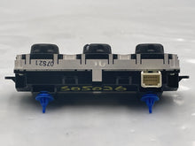 Load image into Gallery viewer, REAR TEMPERATURE CONTROLS Land Rover LR3 LR4 2005-2014 - NW415571
