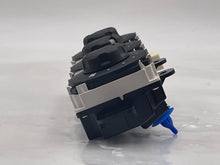 Load image into Gallery viewer, REAR TEMPERATURE CONTROLS Land Rover LR3 LR4 2005-2014 - NW415571
