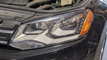 Load image into Gallery viewer, Headlight Lamp Assembly Volkswagen Touareg 2011 - NW415578
