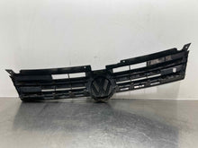 Load image into Gallery viewer, Grille Volkswagen Touareg 2011 - NW415561
