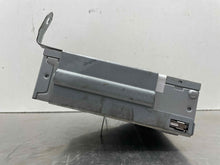 Load image into Gallery viewer, RADIO RECEIVER A4 A6 S4 S6 Touareg 10 11 12 13 14 15 16 17 - NW415740
