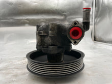 Load image into Gallery viewer, POWER STEERING PUMP Audi A4 A5 S4 S5 09 10 11 12 - NW162993
