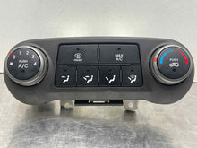 Load image into Gallery viewer, Temperature Controls Hyundai Tucson 2014 - NW415565
