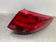 Load image into Gallery viewer, OUTER TAIL LIGHT LAMP Hyundai Tucson 10 11 12 13 14 15 Right - NW415901
