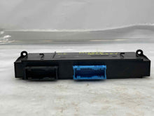 Load image into Gallery viewer, BODY CONTROL MODULE BCM COMPUTER 323i 325ci 325i 330ci 330i 330xi 2006 - NW28993
