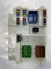 Load image into Gallery viewer, FUSE BOX Volvo C70 S60 S80 V70 XC60 XC70 11 12 13 14 - NW66036
