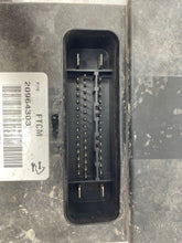 Load image into Gallery viewer, Computer  SILVERADO 1500 PICKUP 2013 - NW26445
