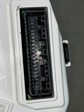 Load image into Gallery viewer, SPEEDOMETER CLUSTER Subaru Impreza 2017 17 2018 18 - NW417157
