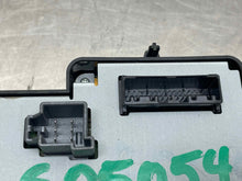 Load image into Gallery viewer, Temperature Controls Land Rover Evoque 2016 - NW502004
