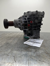 Load image into Gallery viewer, TRANSFER CASE Land Rover Evoque 14 15 16 17 18 19 - NW417553
