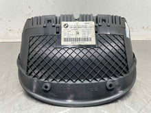 Load image into Gallery viewer, Speedometer Cluster  BMW Z4 2010 - NW418177
