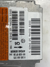 Load image into Gallery viewer, Air Bag computer C230 C240 C320 CLK320 2001 01 2002 02 2003 03 04 05 - NW34316
