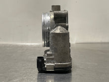 Load image into Gallery viewer, THROTTLE BODY Porsche Cayenne 2004 04 2005 05 2006 06 - NW178457
