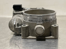 Load image into Gallery viewer, THROTTLE BODY Porsche Cayenne 2004 04 2005 05 2006 06 - NW178457
