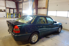 Load image into Gallery viewer, CARRIER ASSEMBLY MERCEDES C280 C36 1995 1996 - NW46781
