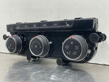 Load image into Gallery viewer, TEMPERATURE CONTROLS Volkswagen Golf Golf GTI 2017 17 - NW417966
