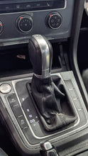 Load image into Gallery viewer, Floor Shifter Volkswagen Golf 2017 - NW417875
