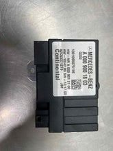 Load image into Gallery viewer, FUEL PUMP CONTROL MODULE COMPUTER B250 E250 Van CLA45 CLS400 12-20 - NW417712
