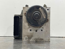 Load image into Gallery viewer, ABS PUMP Audi TT Jetta Beetle Golf 1999 99 00 01 02 - NW417607
