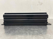 Load image into Gallery viewer, AMPLIFIER Audi TT 00 01 02 03 04 05 06 - NW418088

