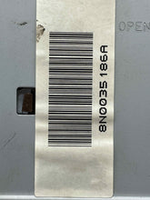 Load image into Gallery viewer, Radio Audi TT 2001 01 2002 02 2003 03 AM FM CD - NW418089

