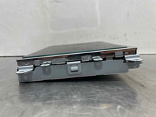 Load image into Gallery viewer, Info-Gps Screen Chrysler Pacifica 2018 - NW418547
