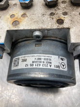Load image into Gallery viewer, ABS ANTI-LOCK BRAKE PUMP C250 C300 C350 C63 2016 16 - NW418803
